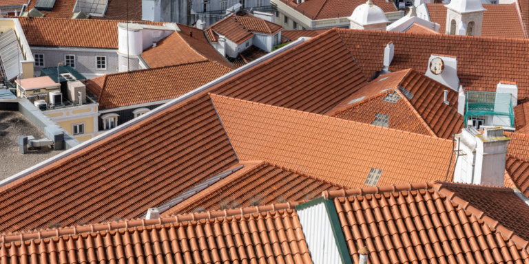 Qué orientación del tejado es mejor para instalar placas solares